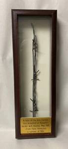 Auténtico Pedazo Histórico de Cortina de Hierro Hungría Frontera austriaca Alambre de Púas - Imagen 1 de 10