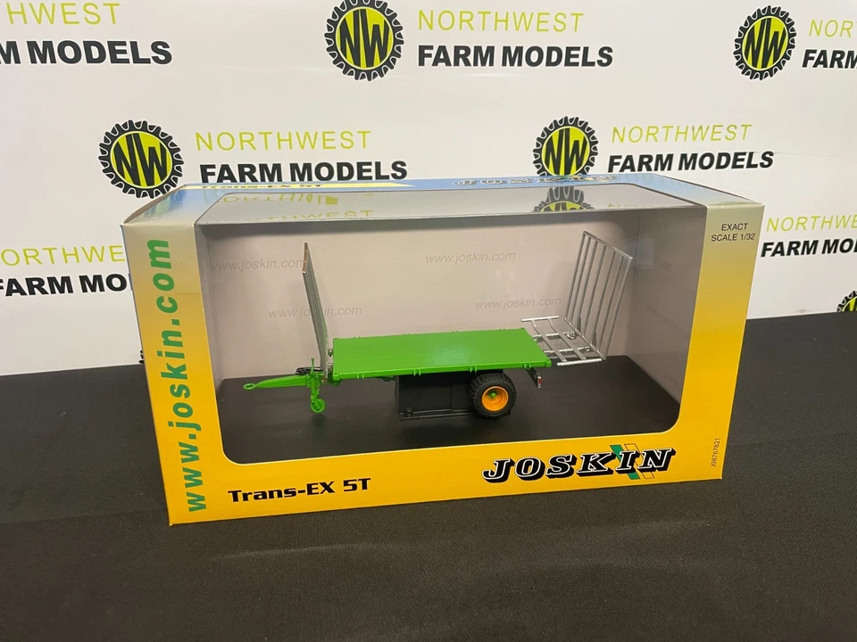 UNIVERSAL HOBBIES 4148 1:32 SCALE JOSKIN TRANS-EX 5T FLAT HAY TRAILER - Image 1 of 1