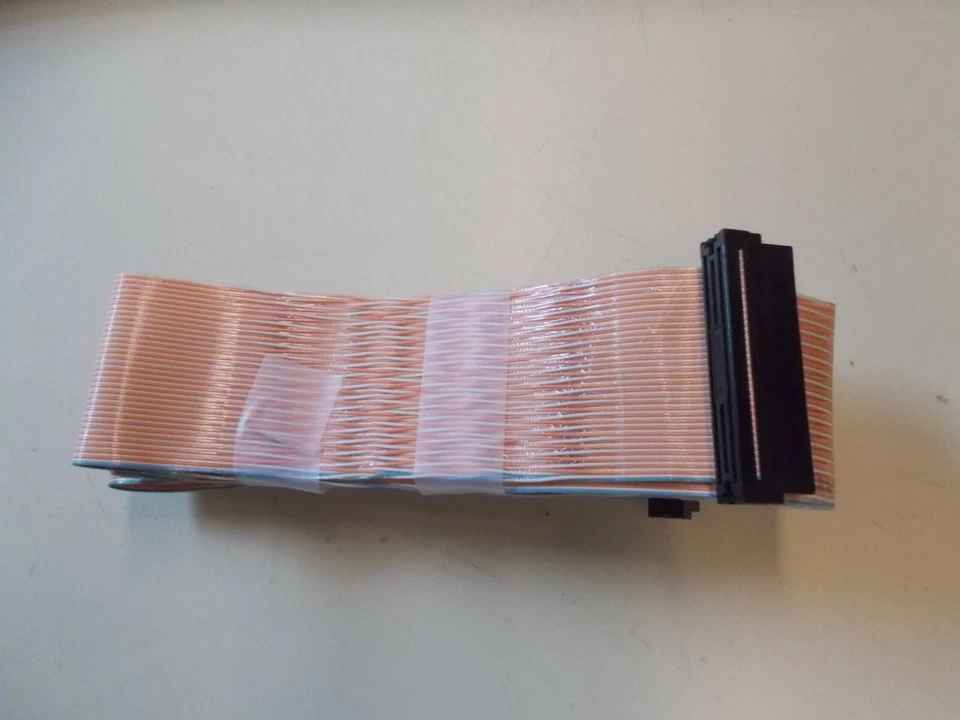 Amphenol spectra-strip AWN 80 LVD - SCSI #K-244-17 - Bild 1 von 1