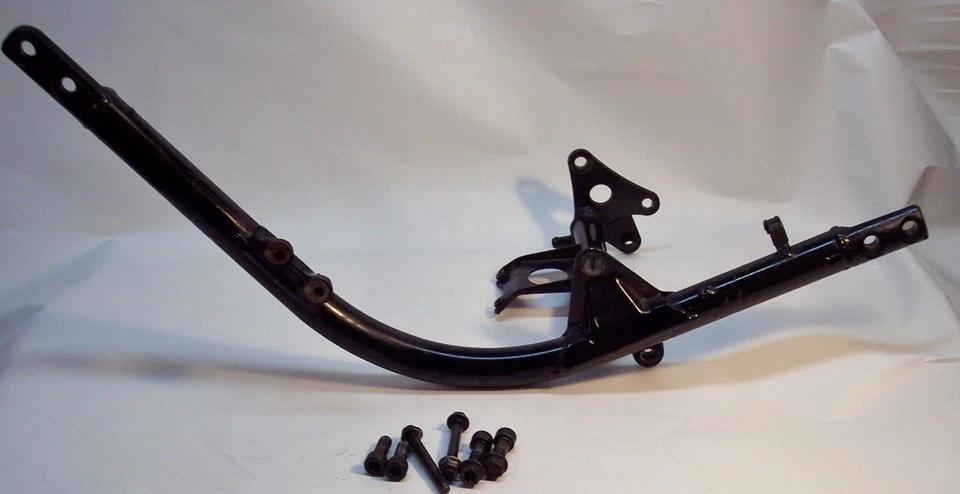 1985-1986 Honda VT1100C Shadow Sub Frame Joint Pipe & Hardware(C-W-36) - Image 1 of 1