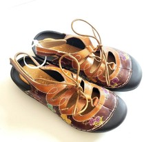  NWOB L'Artiste Women's Vesta Leather Clog Sandals Size 37