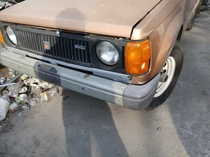 86 Trooper Front Axle assembly ISUZU Trooper used with manual hubs - Picture 1 of 9