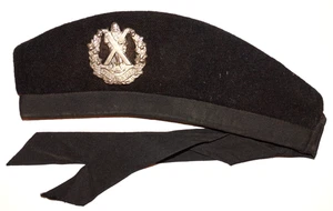 INSIGNIAS DE GORRA MILITAR BRITÁNICA, Queen's Own Cameron Highlanders Glengarry e insignia - Imagen 1 de 6