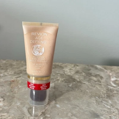 Revlon Age Defying Spa Foundation SPF 18 001 Fair Clair Sealed 1 Oz New - Image 1 of 4