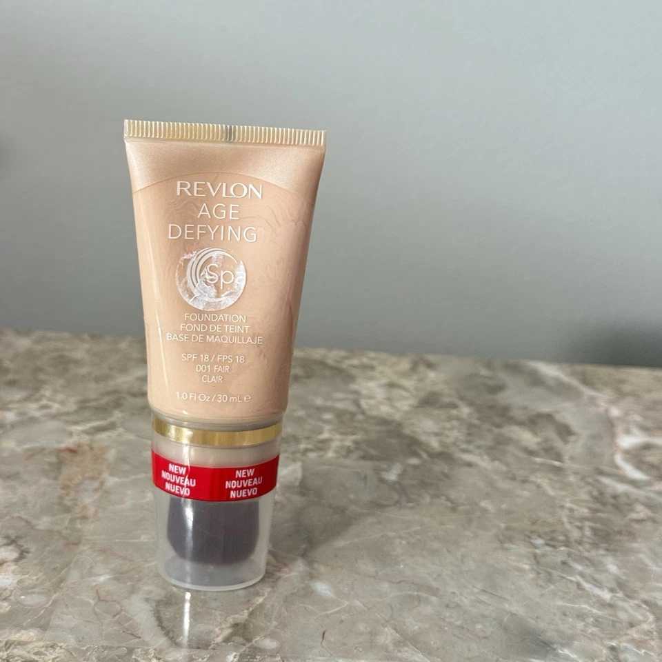 Revlon Age Defying Spa Foundation SPF 18 001 Fair Clair Sealed 1 Oz New - Image 1 of 4