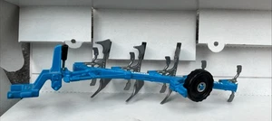 Siku 2051 Vollderhpflug Plough scale 1:32 -blue- Boxed - Picture 1 of 6