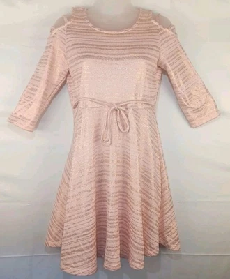 Vestido Justice Girls Talla 16 Línea A Corte Frío Hombro Rosa y Dorado  Foto 1 de 4
