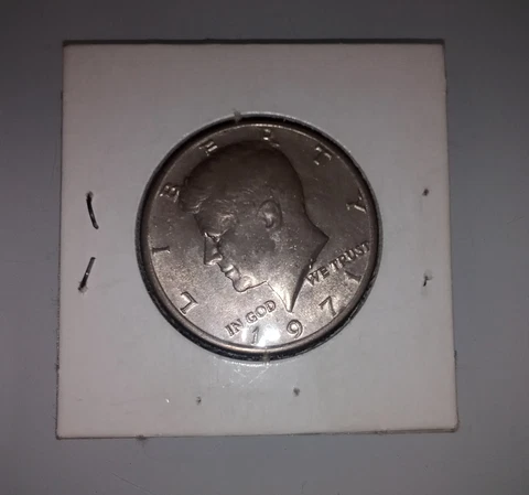 1 Collectible 1971 KENNEDY HALF DOLLAR JFK 50 Cent Piece **VINTAGE COIN** Cover