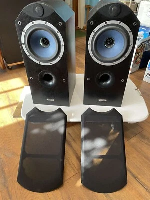 Altavoces de monitor de estudio Tannoy Eyris DC1. Foto 1 de 4