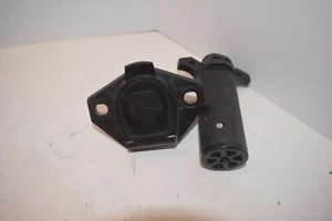 NOS Dodge Mopar Chrysler 1990s Trailer Light Receiver and Plug -B16-142 - Picture 1 of 2