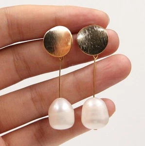 June Pearl White 13x15 mm Oval Cultured Pearl Stud Earrings T2655 - Picture 1 of 4