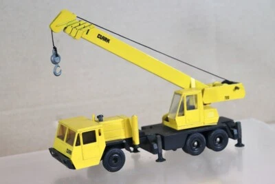GESCHA MODEL 3073 1:50 SCALE CLARK 720 MOBILE CRANE TRUCK ob - Image 1 of 4