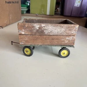 ERTL Hay Wagon Hand-built Wooden Sides - Picture 1 of 7