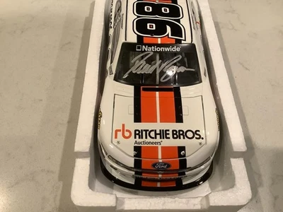 DAVID RAGAN AUTOGRAFADO 2014 FORD FUSION RITCHIE BROS FUNDIDO COM COA e cartão - Imagem 1 de 4