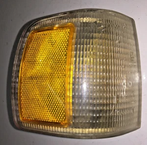 1991 92 93 Volkswagen Fox Right Side Parking Light, Turn Signal - Bild 1 von 9