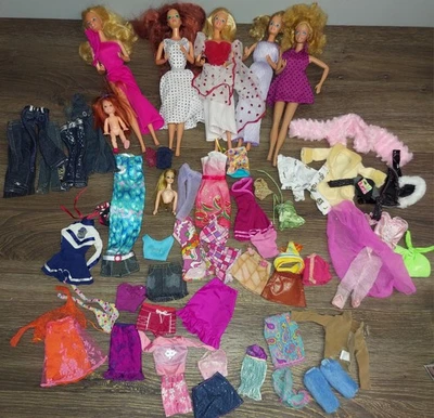 Antigo 1966 Boneca Barbie Lote De 6 & 60+ Roupas Marcadas Mistas Saias Roupas Sapatos - Imagem 1 de 4