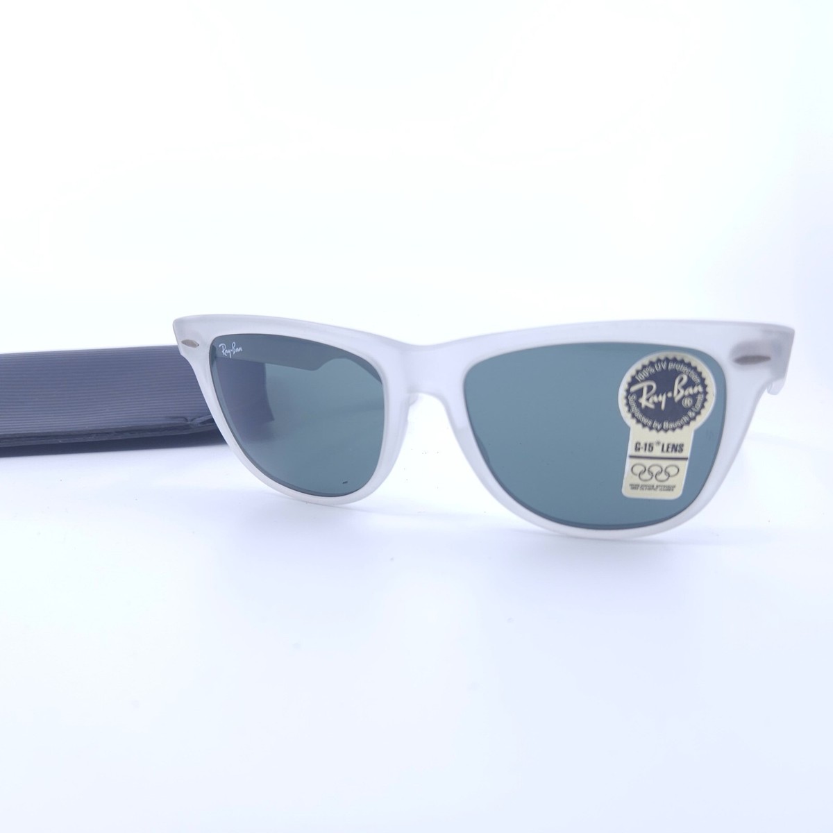 Ray Ban Wayfarer Made In Usa In Vintage Sunglasses for sale Ray Ban Wayfarer Made In Usa In Vintage Sunglasses for sale