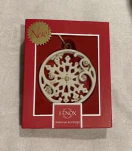 Lenox Ornament - Winter Wonderland Snowflake Ornament NEW - Picture 1 of 2