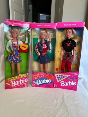 Lote de 3 Barbies Edição Especial Back to School #17099 #13741 #15301 - Imagem 1 de 4