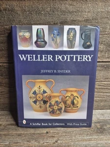 Weller Pottery, Hardcover with Dust Jacket by Snyder, Jeffrey  - Bild 1 von 13