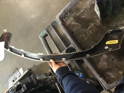 Grille Fits 01-04 MAZDA TRIBUTE 803963 - Изображение 1 из 2