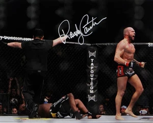 Randy Couture Autographed UFC 16x20 Knock Out Yelling Photo- Beckett Auth *White - Picture 1 of 7