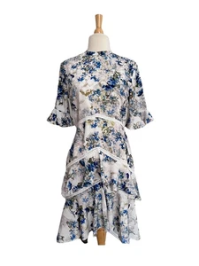 Vestido Hope & Ivy Nuevo con Etiquetas Azul Blanco Floral En Niveles Peplum Espalda Abierta Talla 10 - Imagen 1 de 9