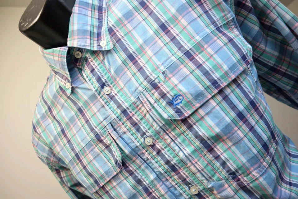 Southern Tide SkipJack Vented Fishing Shirt Button Up Nylon Plaid Mens Sz Medium - Image 1 of 4