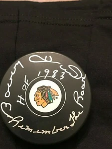 BOBBY HULL AUTOGRAPHED CHICAGO BLACKHAWKS PUCK W/COA REMEMBER THE ROAR INSCRIPT - Bild 1 von 1