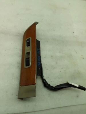 Interruptor de ventana de puerta delantera de pasajero derecho R/F con bisel 2002 Infiniti QX4 10-2-10P Foto 1 de 4