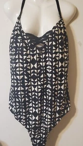 Time and Tru Women Swimsuit 3X 24W 26W Black White One Piece See Through Sides - Picture 1 of 7