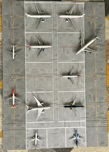AMS 1/400 & 1/500 Scale Airport Parking Stands Paper Mat Model Plane - Picture 1 of 5
