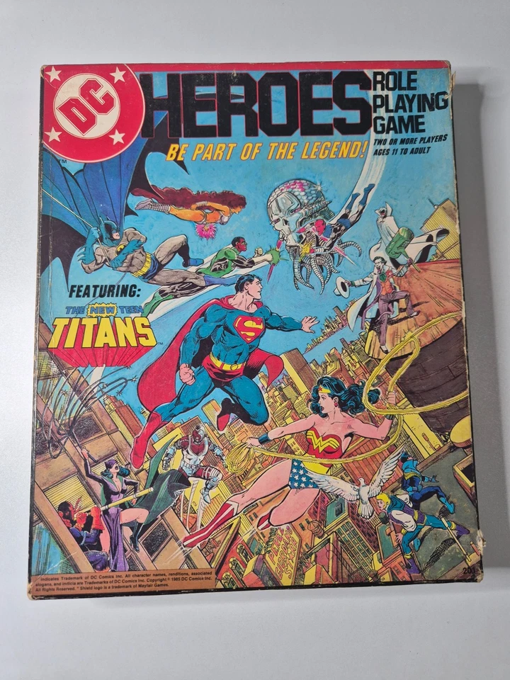 DC Heroes box set, Mayfair Games, GC, complete except for the dice - Image 1 of 4