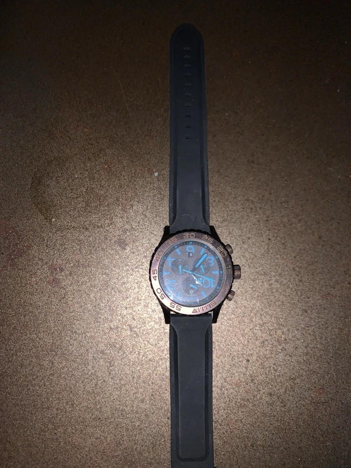 nixon 42-20 chrono - Image 1 of 1