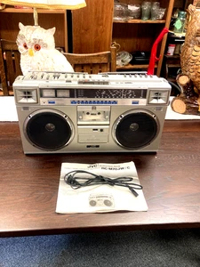 Ghettoblaster JVC MOREL RC-M70JW/C 1000% FUNKTIONSFÄHIG - Bild 1 von 13