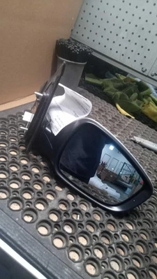 2016 Hyundai Elantra Right Door Mirror Assembly Silver OEM 164419 95K Miles Foto 1 de 4