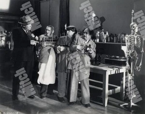 THE THREE STOOGES in IF A BODY MEETS A BODY -  1945 11 X 14  POSTER CARD - Picture 1 of 1