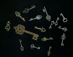 MENGE 12+ "SCHLÜSSEL ZU DEINEM HERZEN" CHARMS/ANHÄNGER (3M683 - Bild 1 von 2