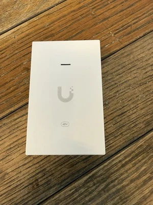 Ubiquiti 48v 2.5G POE Injector Brand New - Image 1 of 4