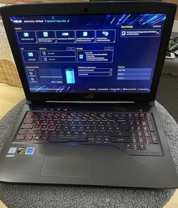 ASUS RoG STRIX GL503V Gamer-Laptop - Bild 1 von 9