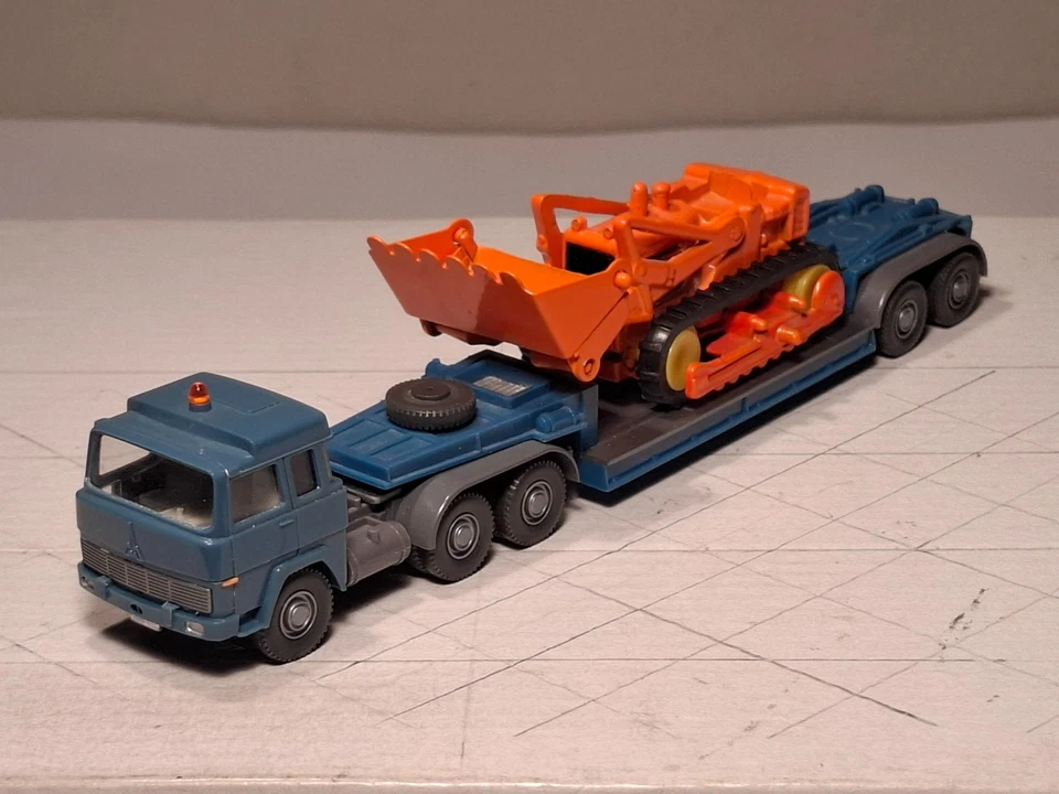 WIKING H0 SET MAGIRUS-DEUTZ 235 D 22 FS TIEFLADESZ AUFLIEGER GOLDHOFER+LADERAUPE - Bild 1 von 4