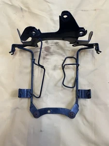 YAMAHA FZ1-N SPEEDO BRACKET YEAR 2006-2012 Headlight Mount Fairing Stay - Picture 1 of 4