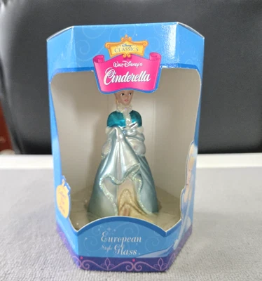 De colección Walt Disney Cenicienta Estilo Europeo Vidrio El mejor adorno de Navidad de Papá Noel Foto 1 de 4