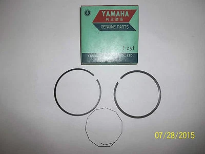 YAMAHA NUEVO NOS DT250 ANILLO DE PISTÓN 1er sobre 438-11610-10-00 1974 - 1976 lb Foto 1 de 4