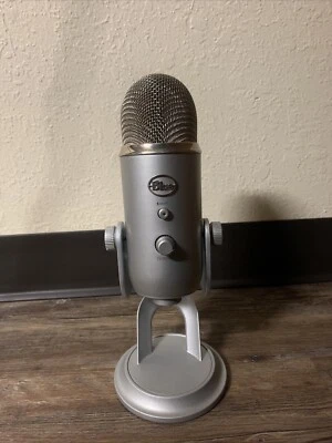 Blue Yeti Professional Multi-Pattern USB Condenser Microphone - Image 1 of 4