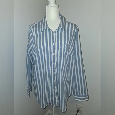 Torrid Blue & White Striped Button Down Shirt Size 2 16/18 - Image 1 of 4