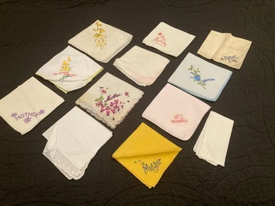 Lote de 12 Pañuelos Vintage Damas Bordados MADRE ABUELA TE AMO Foto 1 de 4