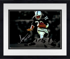FRMD Marcus Allen Oakland Raiders Signed 11x14 Spotlight Photo with HOF 03 Insc - Picture 1 of 1