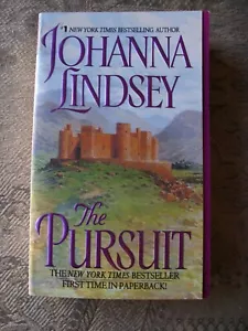 Johanna Lindsey - The Pursuit - 2003 - paperback - Picture 1 of 4