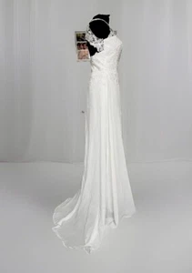 Lace and Chiffon Wedding Dress With Keyhole Back Size 12 - Picture 1 of 11